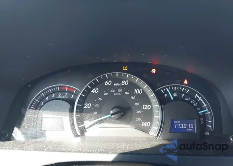 2014 Toyota Camry Le z USA, uszkodzony, nr VIN 4T4BF1FK8ER352881